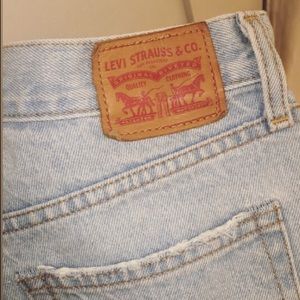 LEVIS - Lightwash distressed *VINTAGE